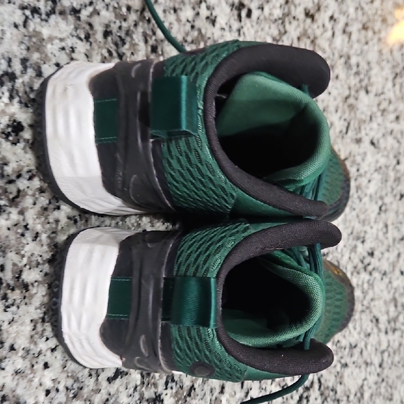 ADIDAS EXHIBIT A MID - DARK GREEN